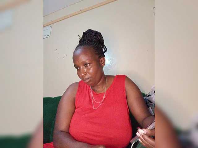 Missessy's BongaCams show and profile