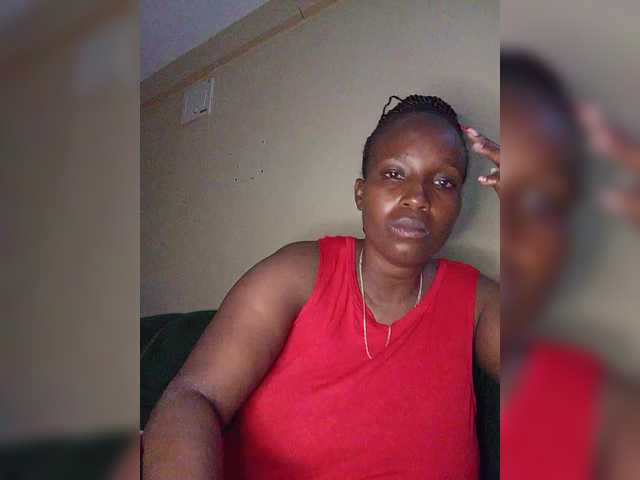 Missessy's BongaCams show and profile