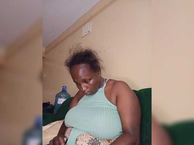 Missessy's BongaCams show and profile