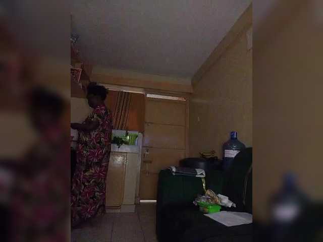 Missessy's BongaCams show and profile