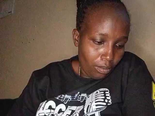 Missessy's BongaCams show and profile