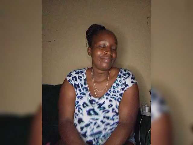 Missessy's BongaCams show and profile