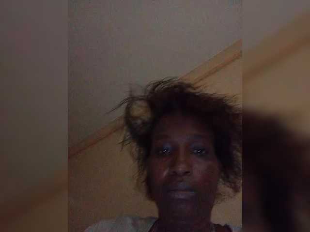 Missessy's BongaCams show and profile