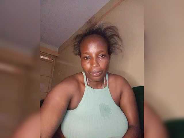 Missessy's BongaCams show and profile