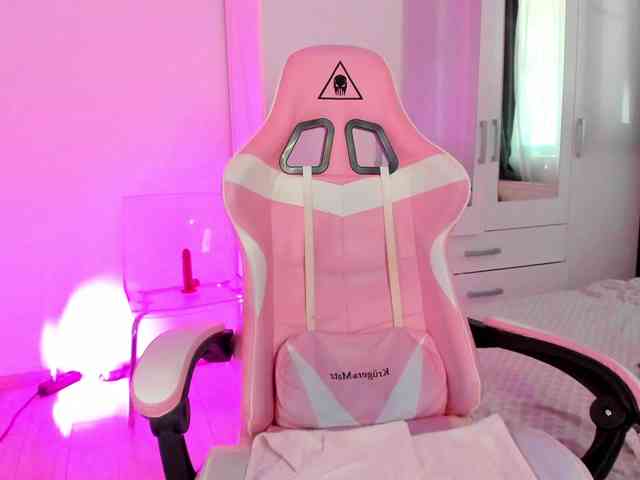 kaylalaine1 webcam