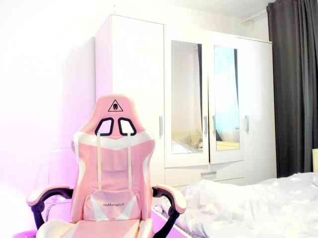 kaylalaine1 webcam