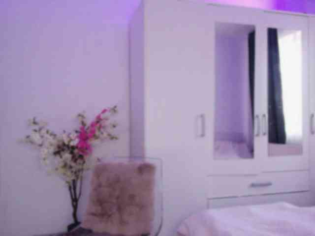 kaylalaine1 webcam