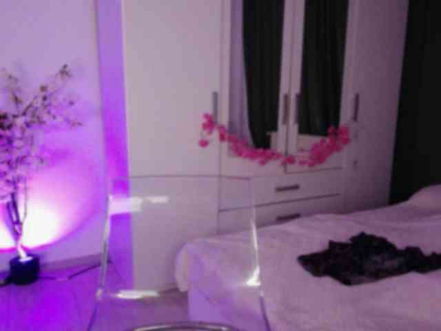 kaylalaine1 webcam