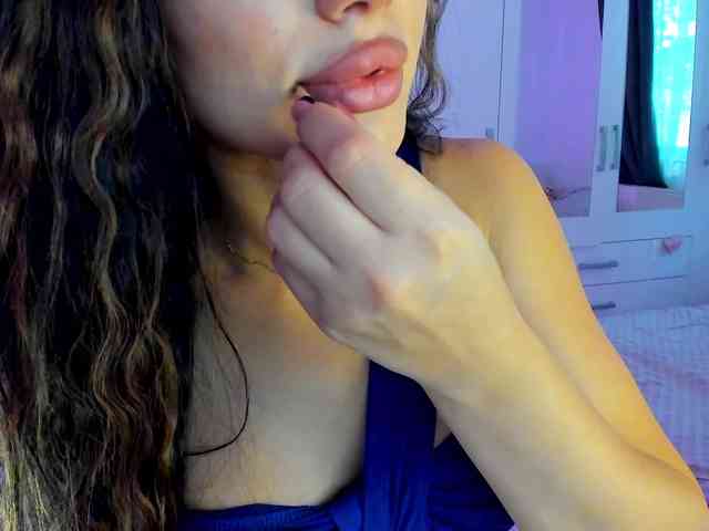 kaylalaine1 webcam