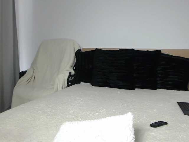 ArtLove13's BongaCams show and profile