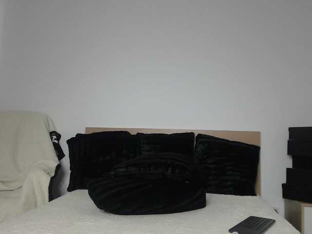 ArtLove13's BongaCams show and profile