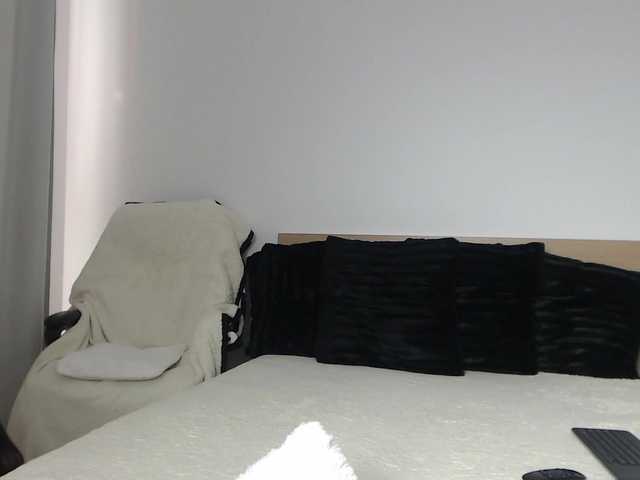 Sex chat gratuit in direct cu ArtLove13 pe BongaCams