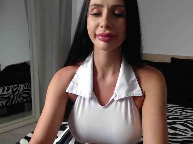 ArtLove13 webcam