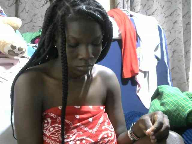 Sweet-Ebbony webcam