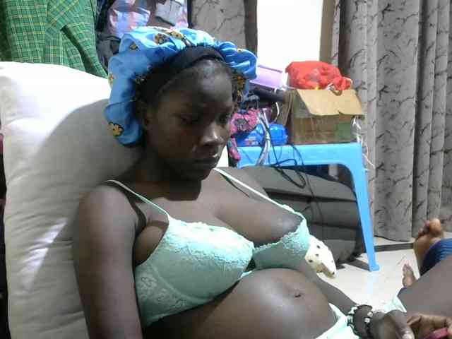 Sweet-Ebbony webcam