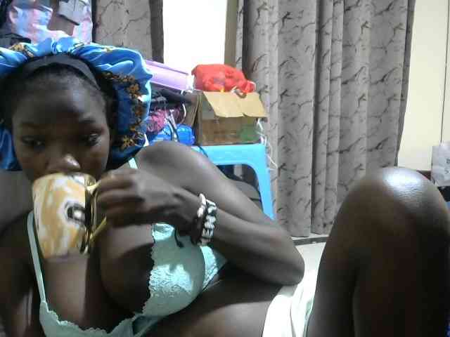 Sweet-Ebbony webcam