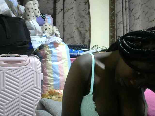 Sweet-Ebbony webcam