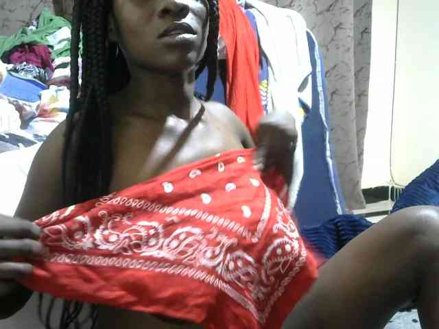 Sweet-Ebbony webcam