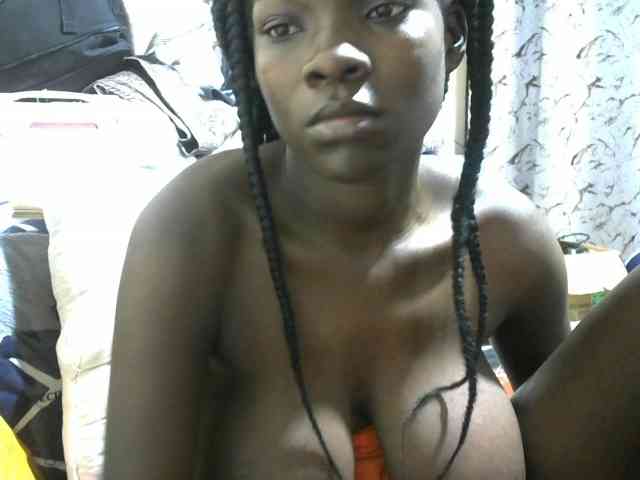Sweet-Ebbony webcam