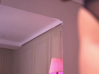 xJuliax Porn Show