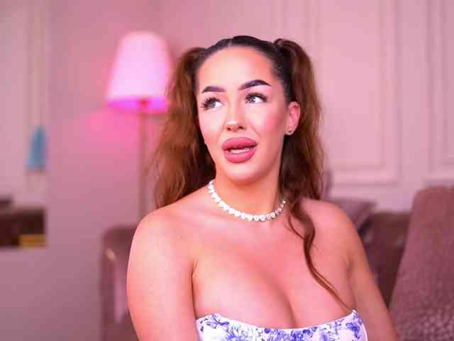 xJuliax webcam