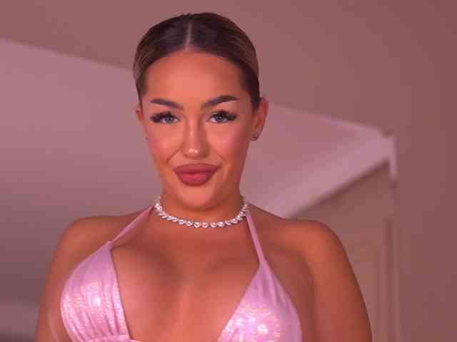 xJuliax webcam