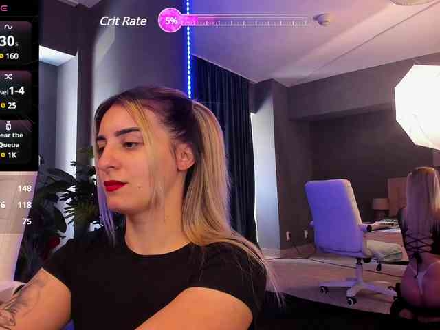 AlisaCamerron webcam