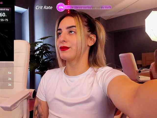 AlisaCamerron webcam