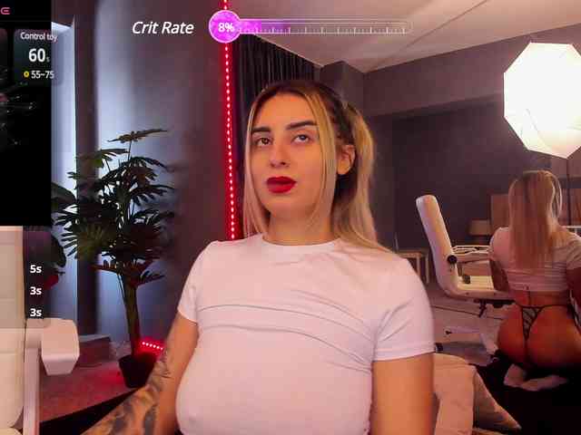 AlisaCamerron webcam