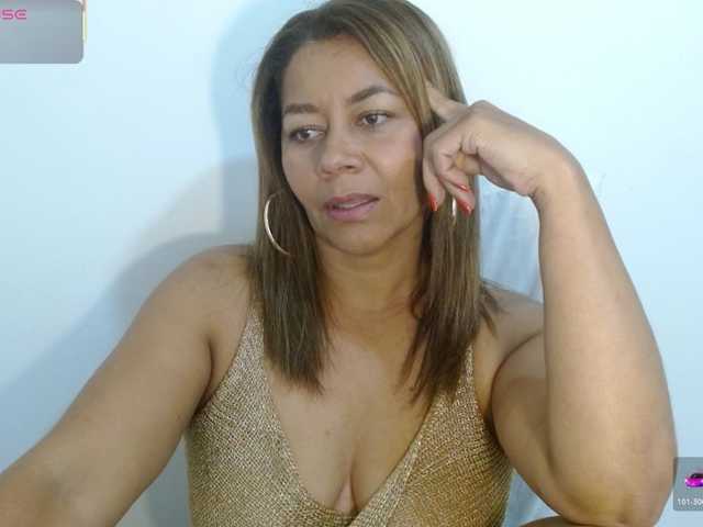 KaillyPariss's BongaCams show and profile