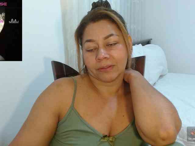 KaillyPariss KaillyPariss