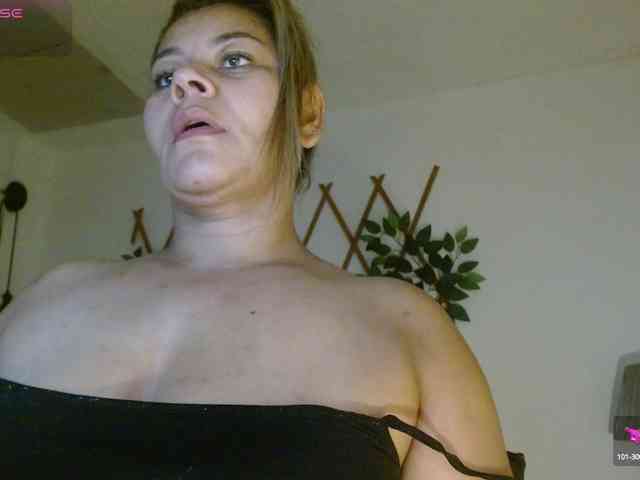 KaillyPariss webcam