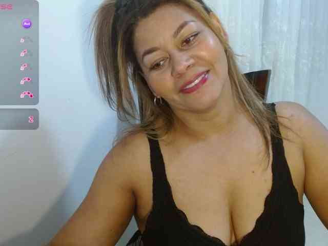 KaillyPariss KaillyPariss