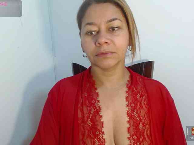 KaillyPariss KaillyPariss