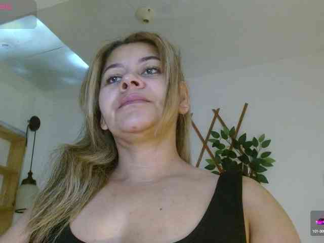KaillyPariss webcam