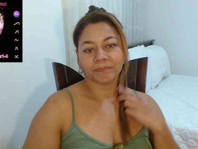 KaillyPariss KaillyPariss