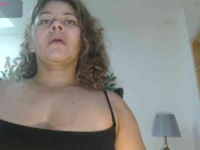 KaillyPariss webcam