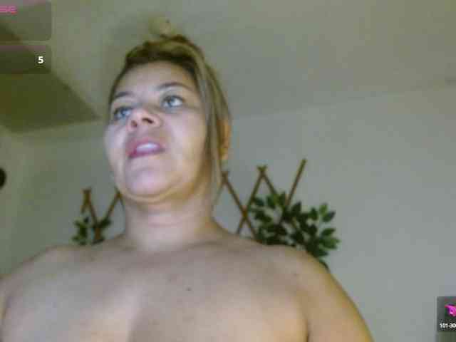 KaillyPariss webcam