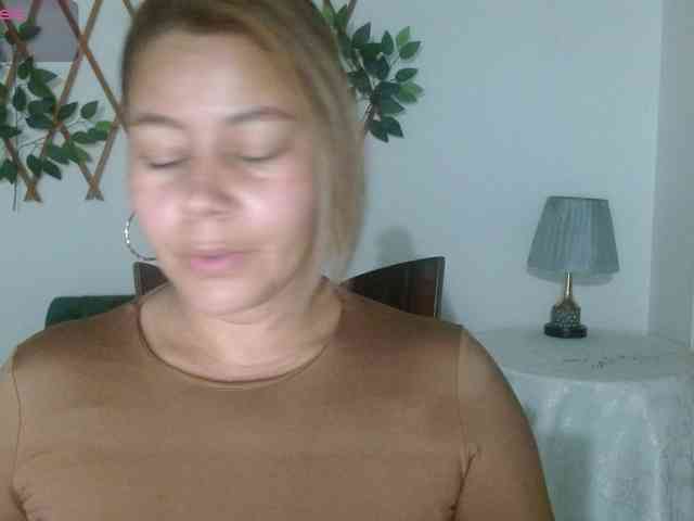 KaillyPariss webcam