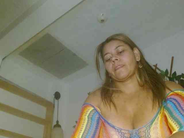 KaillyPariss webcam