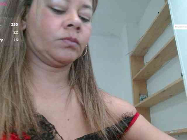 KaillyPariss webcam