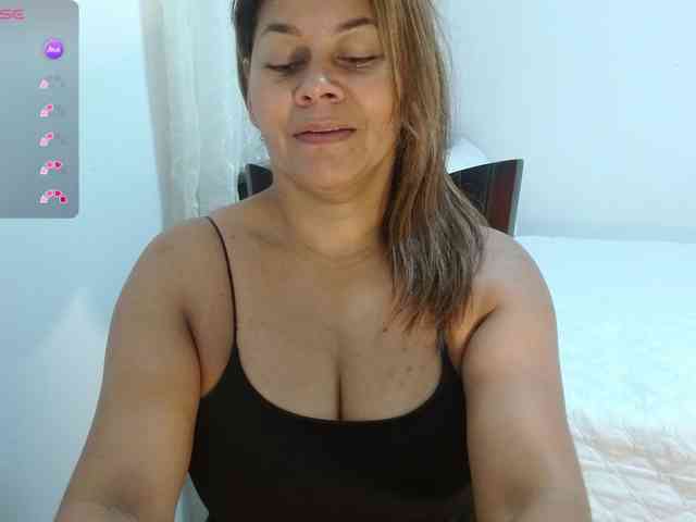 KaillyPariss KaillyPariss