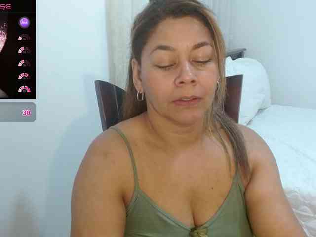 KaillyPariss KaillyPariss