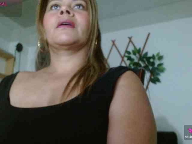 KaillyPariss webcam
