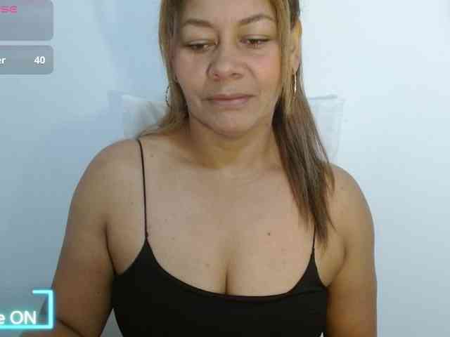 KaillyPariss KaillyPariss