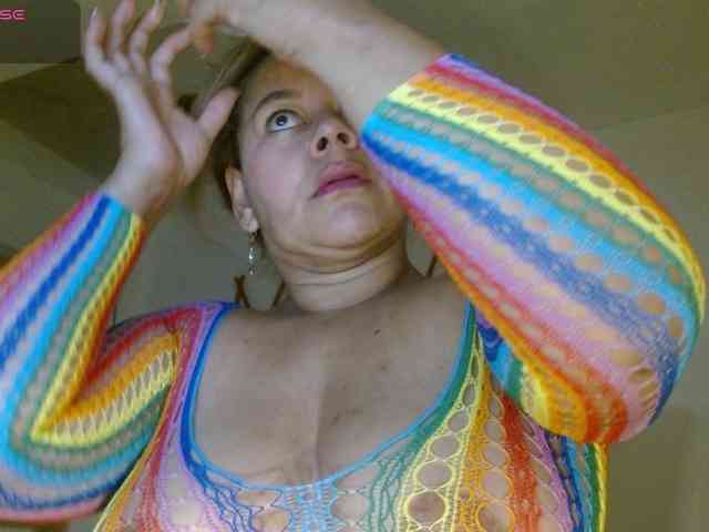 KaillyPariss webcam