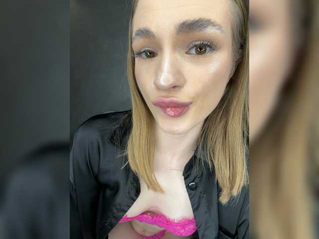 Pussyya from BongaCams is Freechat