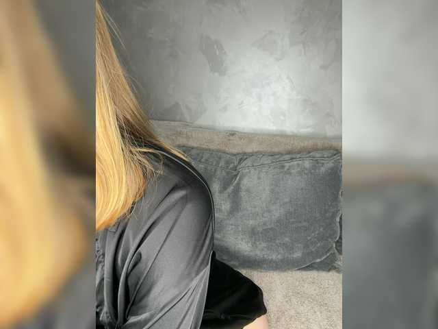 Pussyya's BongaCams show and profile