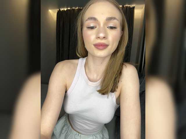 Pussyya's BongaCams show and profile