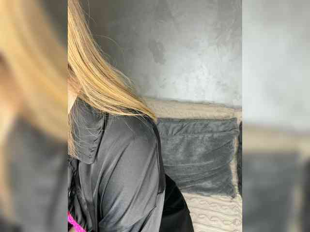 Pussyya Live Webcam on BongaCams